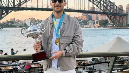 “Warrior on Court: Lakshya Sen Stuns Fans With Grit and Determination”